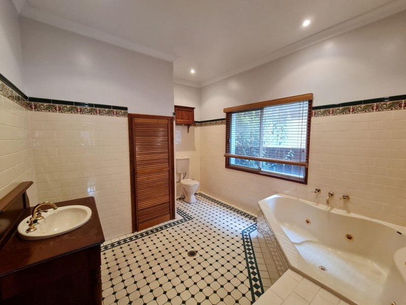 41 INNESDALE ROAD, Wolli Creek NSW 2205