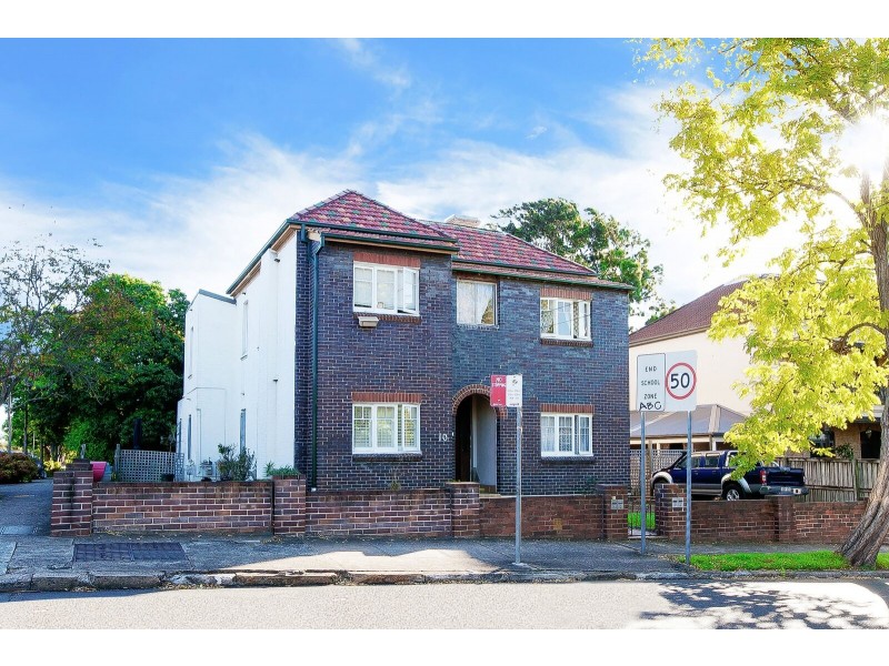 2/10 TOOTHILL, Lewisham NSW 2049