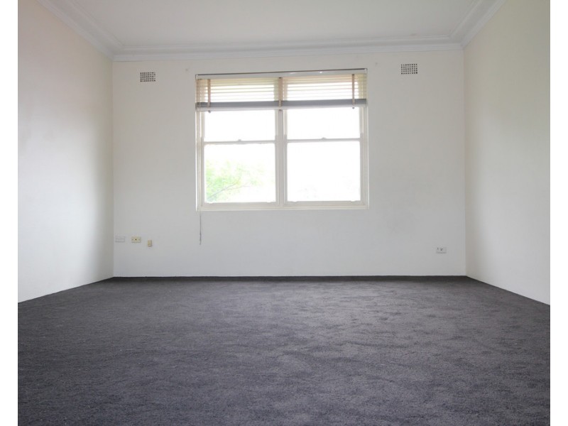 6/114 Silver Street, St Peters NSW 2044