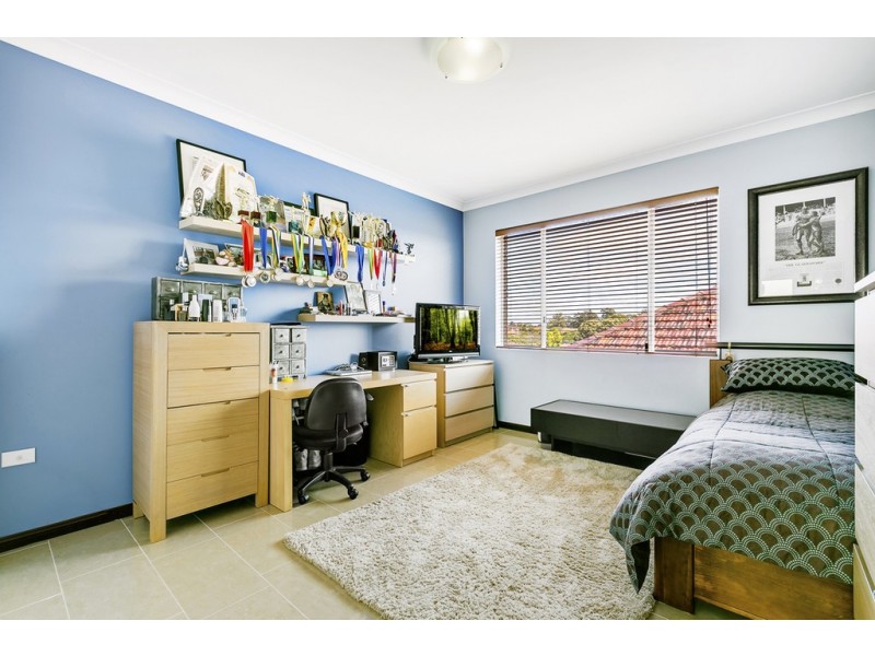 1 Vivienne St, Kingsgrove NSW 2208