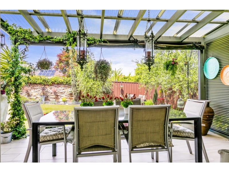 1 Vivienne St, Kingsgrove NSW 2208