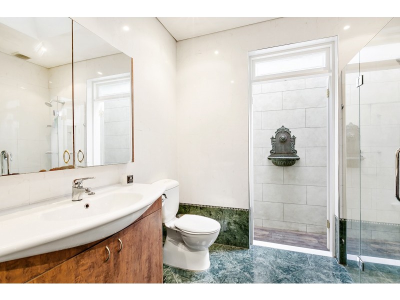 89 Kingsclear Road, Alexandria NSW 2015