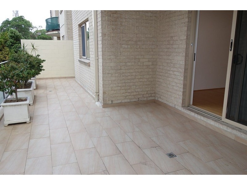 17/8 Macintosh, Mascot NSW 2020