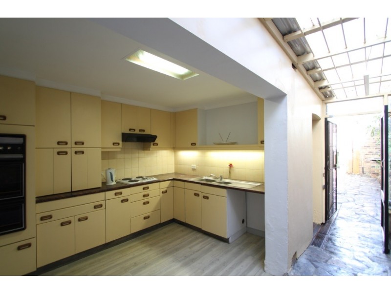 42A Enmore Road, Newtown NSW 2042