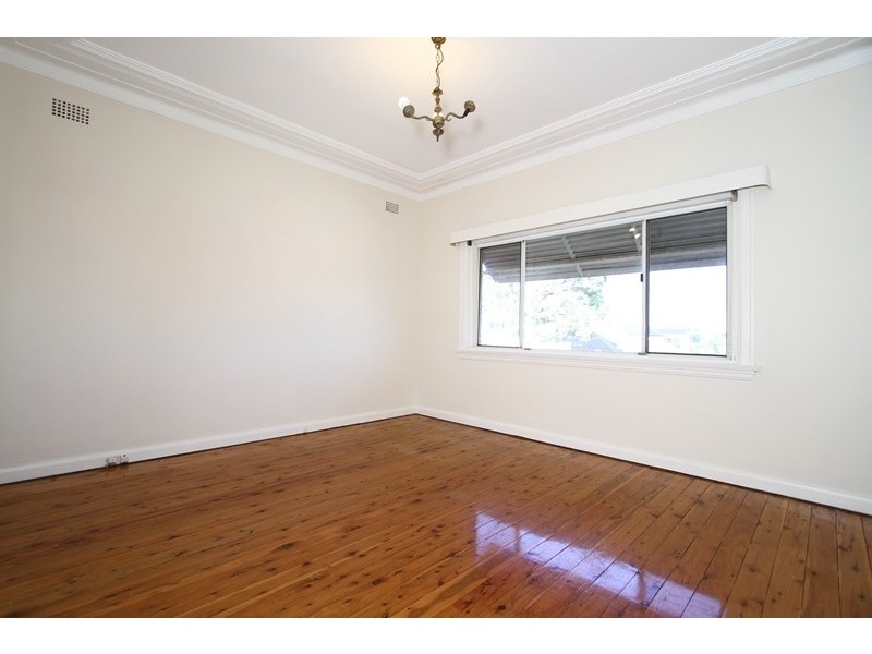 20 Thompson Street, Earlwood NSW 2206