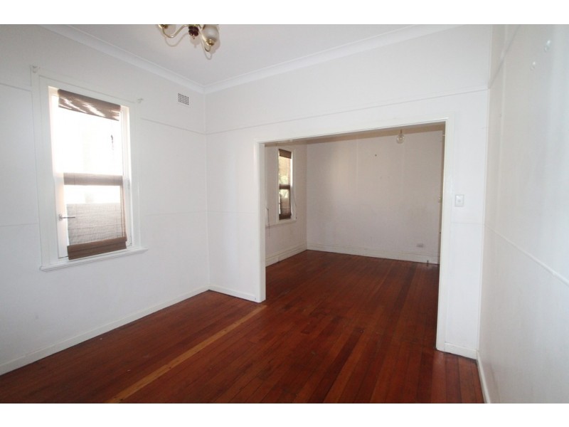 21 Lymerston Street, Tempe NSW 2044