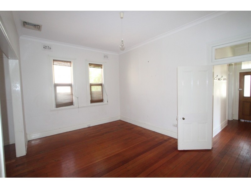 21 Lymerston Street, Tempe NSW 2044