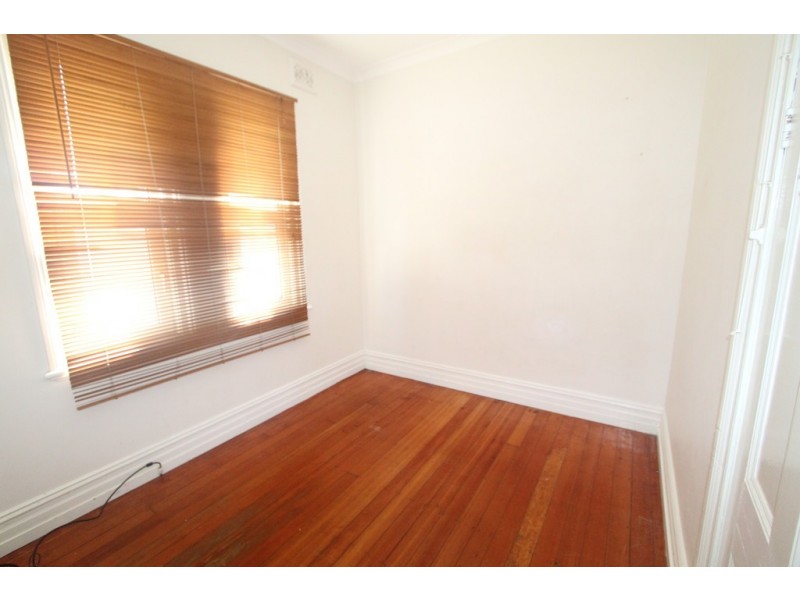 21 Lymerston Street, Tempe NSW 2044