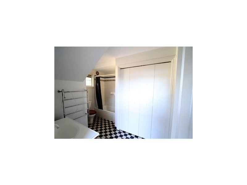 4 Nicholson Street, Tempe NSW 2044