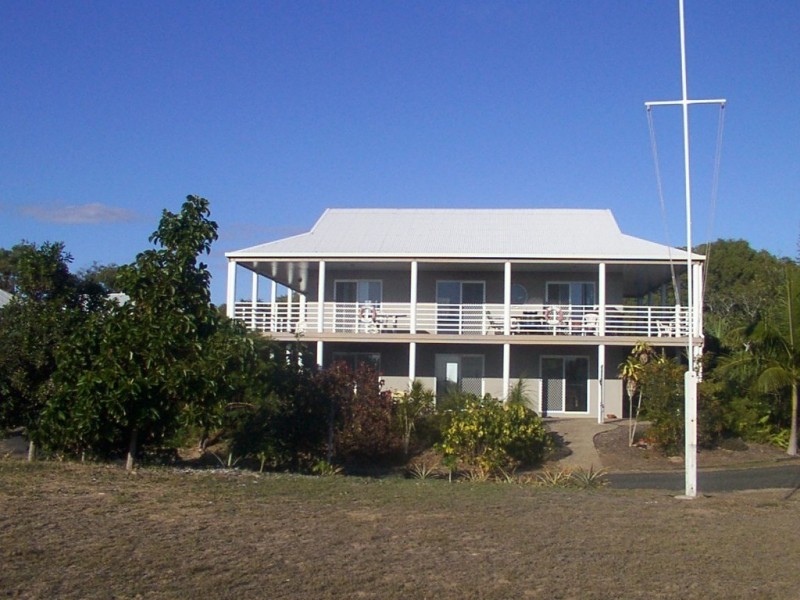Moore Park Beach QLD 4670