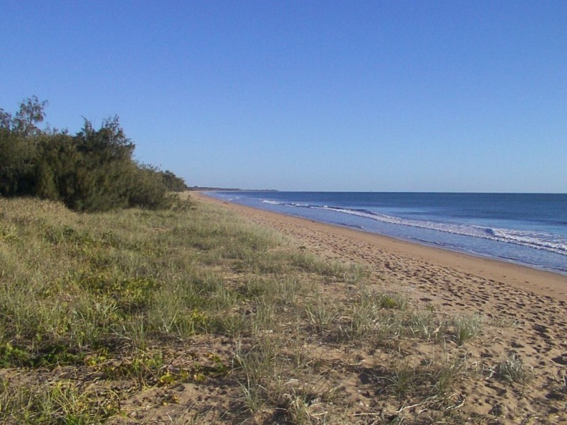 Moore Park Beach QLD 4670