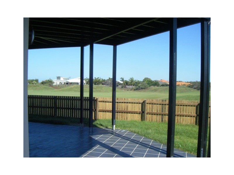 Coral Cove QLD 4670