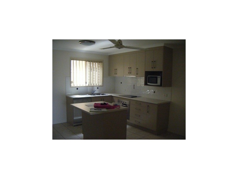 2/75 Burnett Street, Bundaberg South QLD 4670