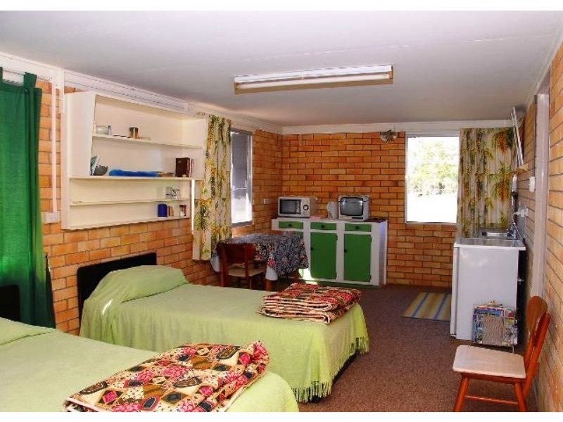 Walkers Point QLD 4650