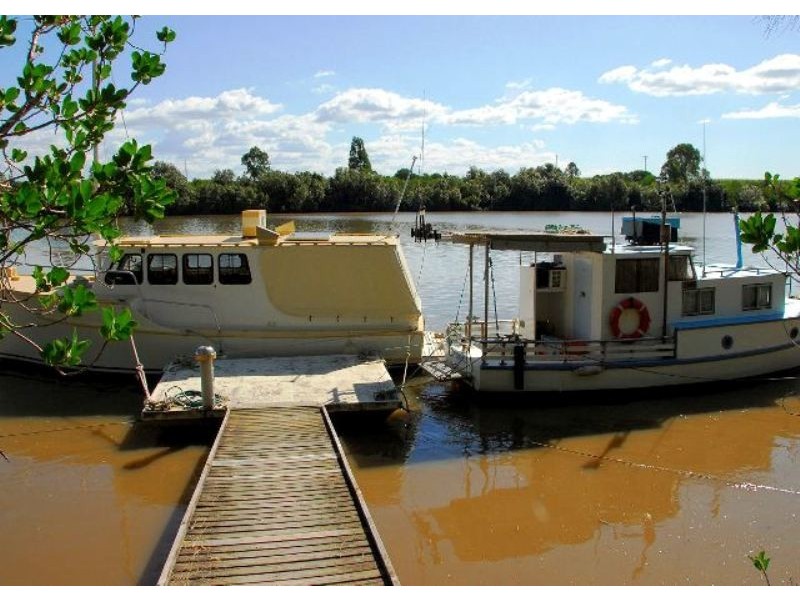 Walkers Point QLD 4650