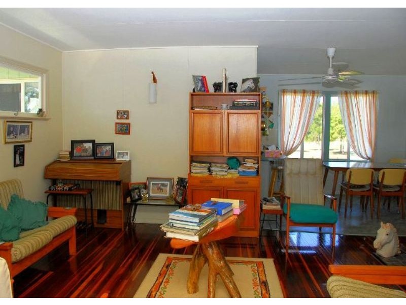 Walkers Point QLD 4650