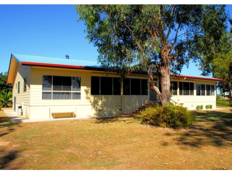 Walkers Point QLD 4650