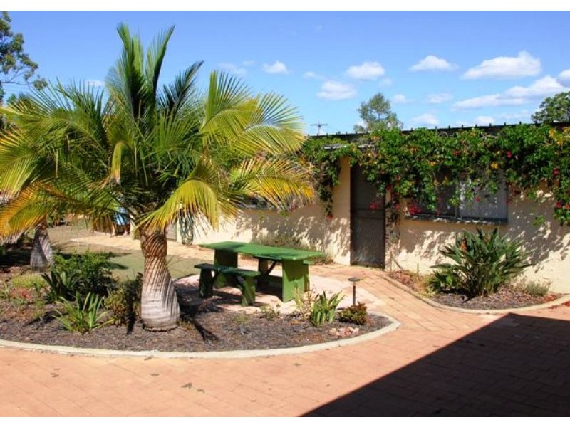 Walkers Point QLD 4650