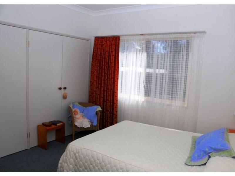 Walkers Point QLD 4650