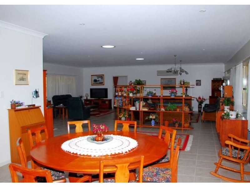 Walkers Point QLD 4650