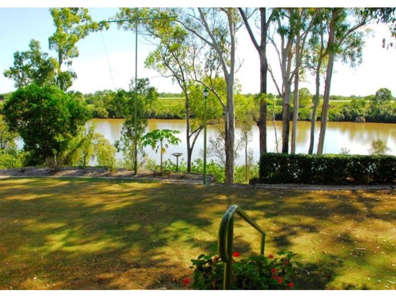 Walkers Point QLD 4650