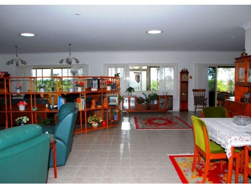 Walkers Point QLD 4650