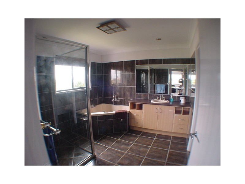 Coral Cove QLD 4670