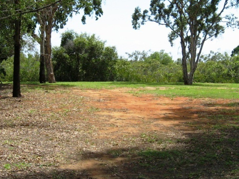 Moore Park Beach QLD 4670