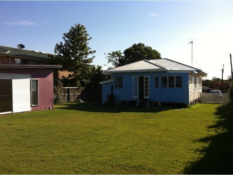 62 baker, Kepnock QLD 4670