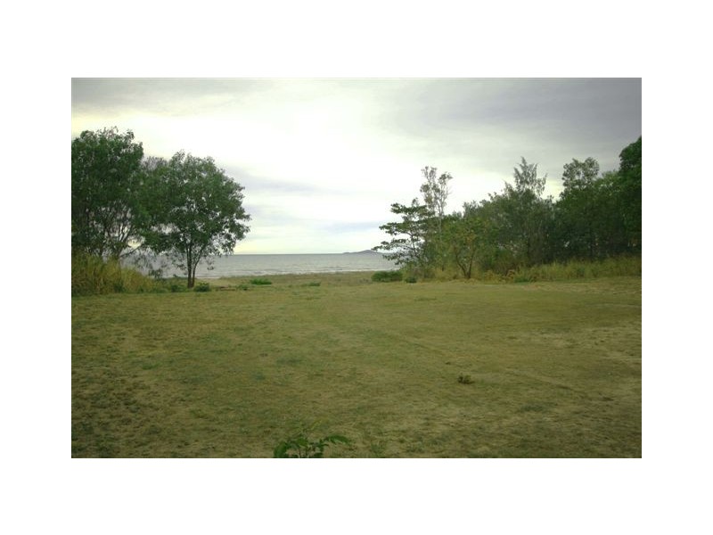 Balgal Beach QLD 4816