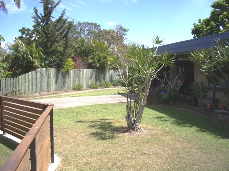Avenell Heights QLD 4670