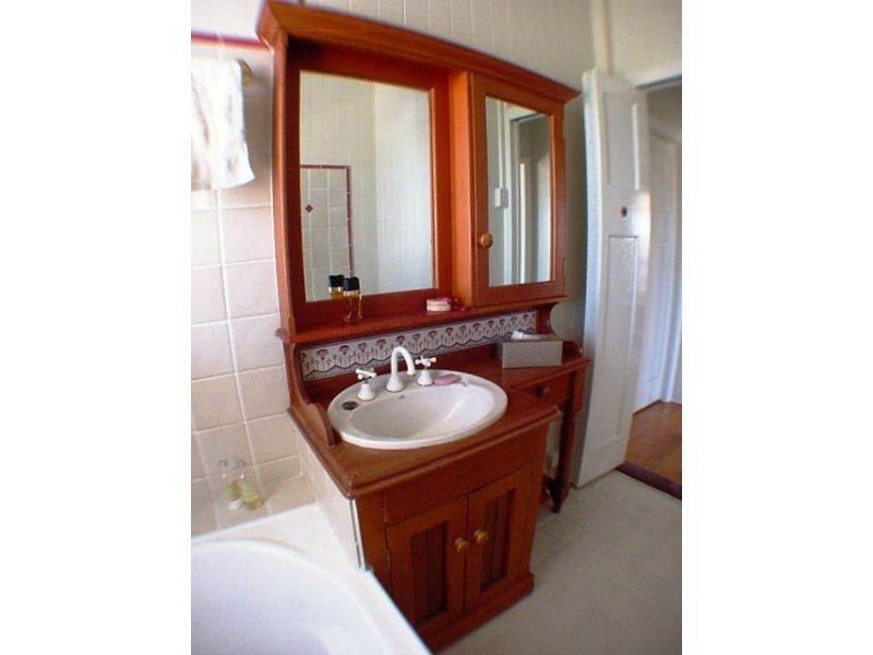 Coral Cove QLD 4670