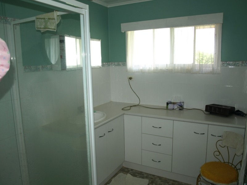Alloway QLD 4670