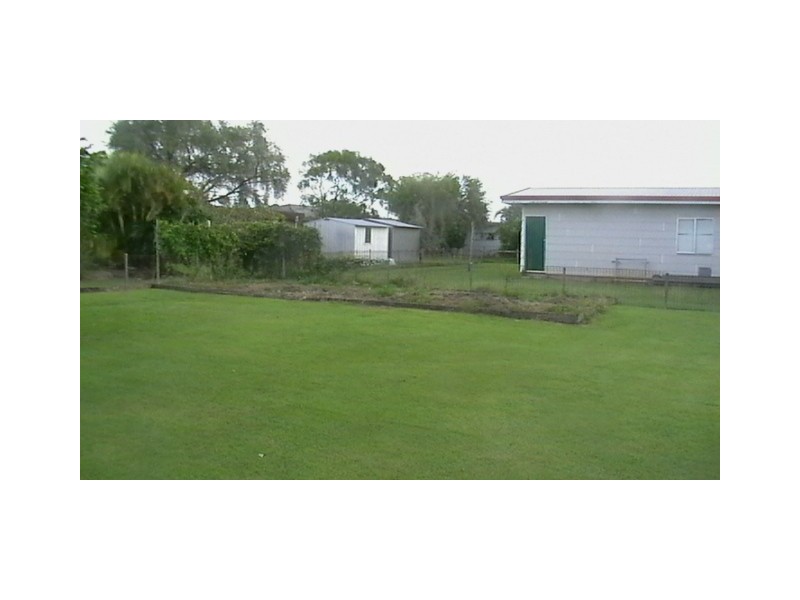 Avenell Heights QLD 4670