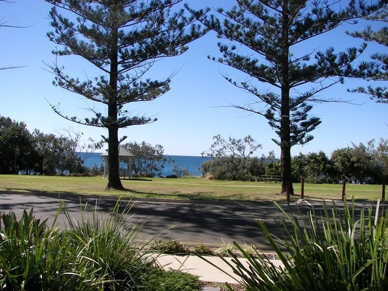 106/95 Esplanade, Bargara QLD 4670
