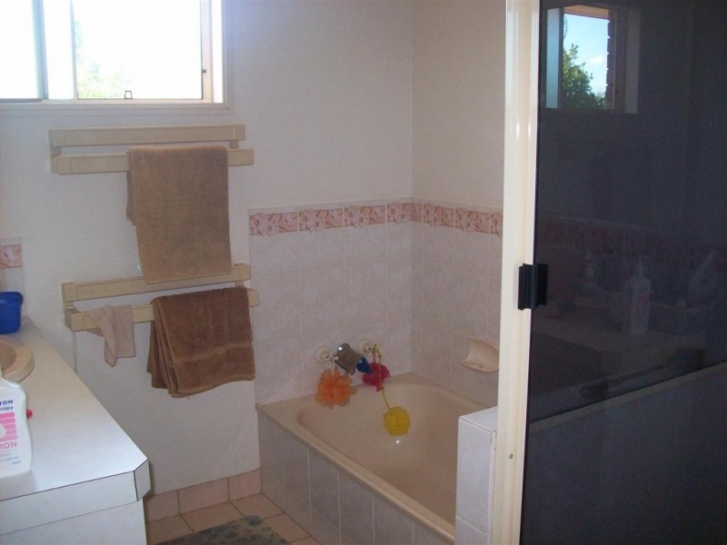 54 Redridge Drive, Redridge QLD 4660