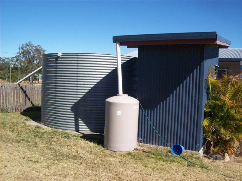 17 Queen Street, Dallarnil QLD 4621