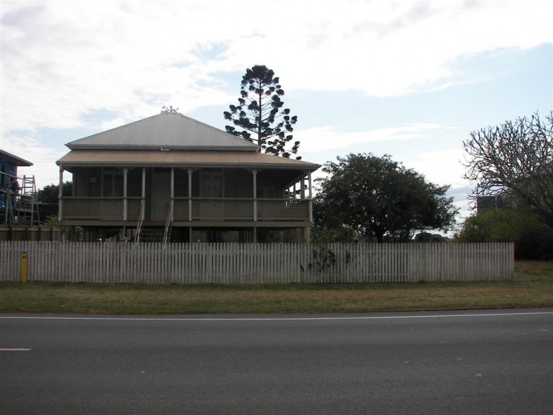 25 Churchill Street, Childers QLD 4660