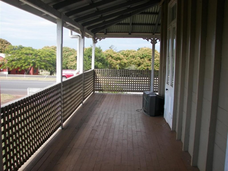 25 Churchill Street, Childers QLD 4660