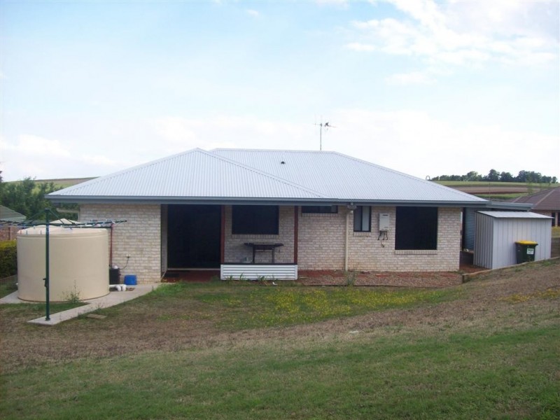 10 Pioneer Avenue, Childers QLD 4660