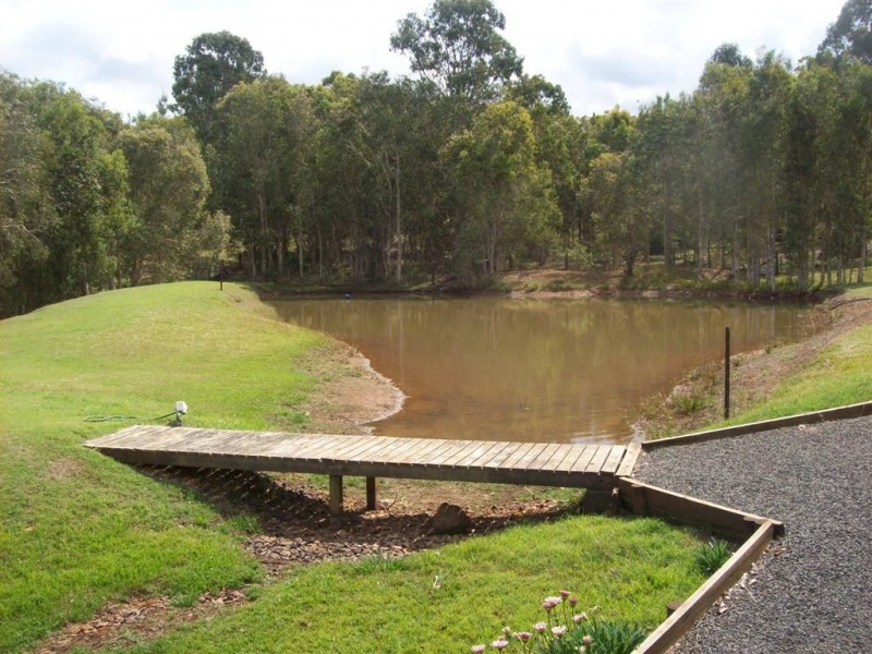 10 Redridge Cr, Redridge QLD 4660