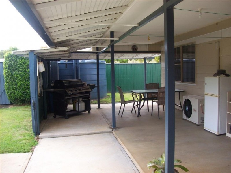 10 Redridge Cr, Redridge QLD 4660