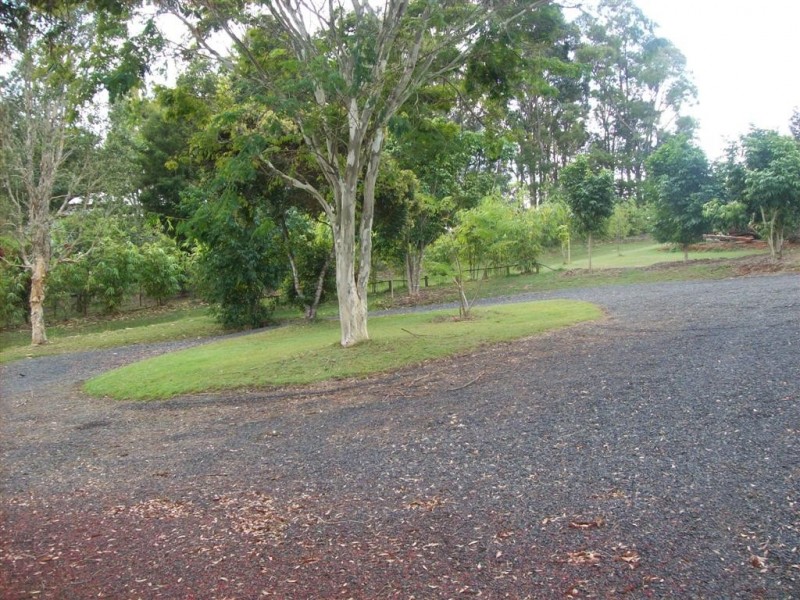 10 Redridge Cr, Redridge QLD 4660