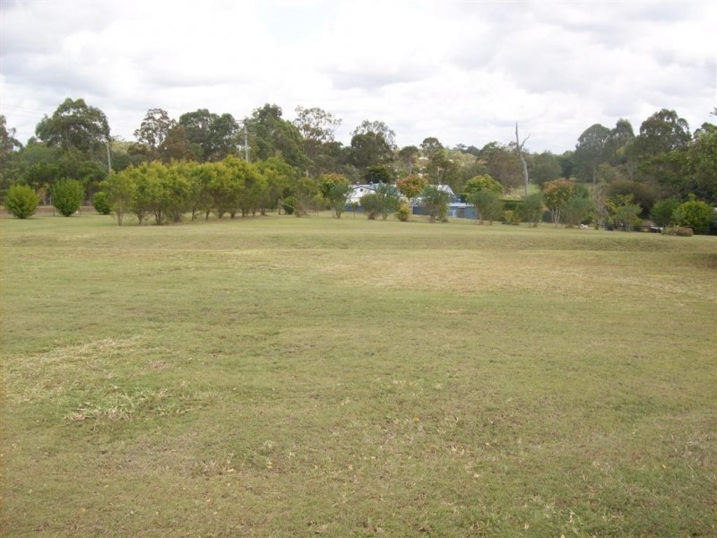 10 Redridge Cr, Redridge QLD 4660