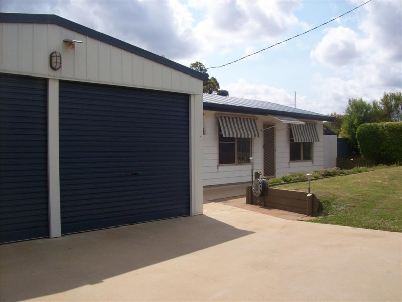 10 Redridge Cr, Redridge QLD 4660