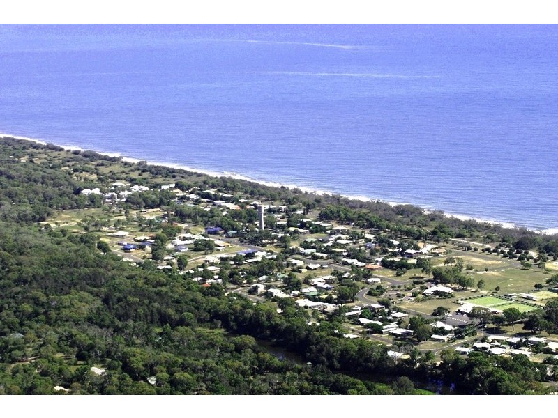 Moore Park Beach QLD 4670