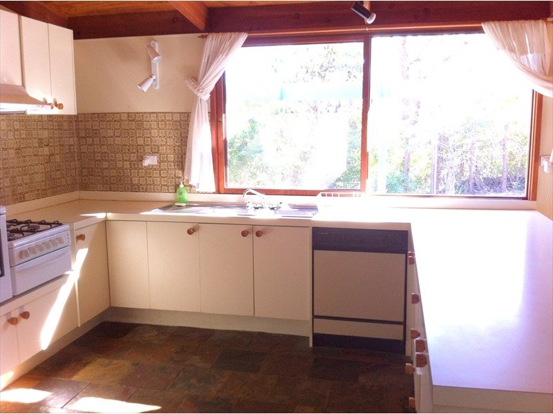 155 Henderson Road, Wentworth Falls NSW 2782