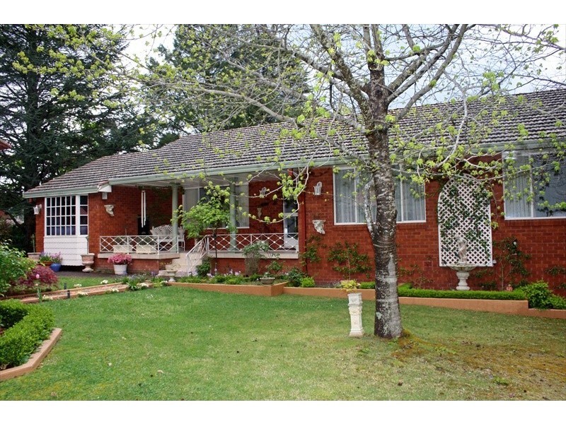 97 Blaxland Road, Wentworth Falls NSW 2782