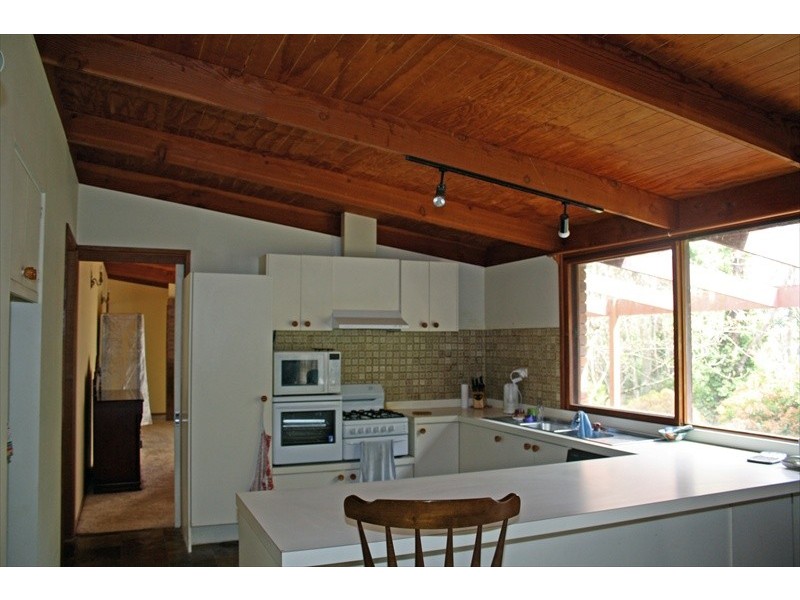 155 Henderson Road, Wentworth Falls NSW 2782