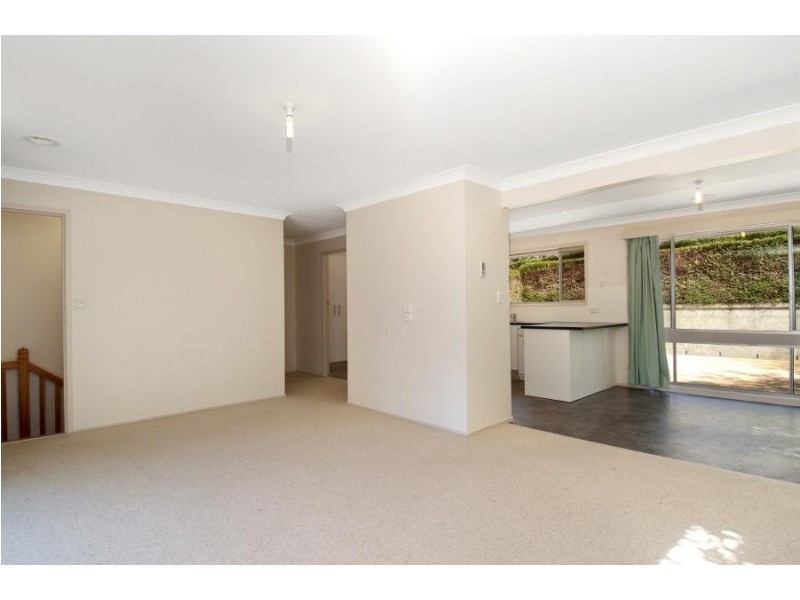 23 Jamieson Street, Wentworth Falls NSW 2782
